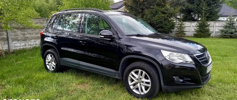 Volkswagen Tiguan cena 29900 przebieg: 194000, rok produkcji 2008 z Uniejów małe 497